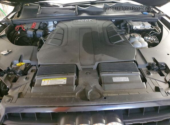 WA1VAAF74KD040018 2019 AUDI Q7 Black Engine compartment view