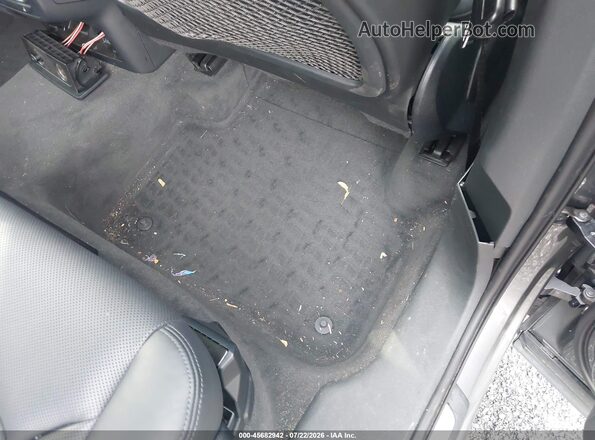 WA1VAAF75HD003018 2017 AUDI Q7 Gray Вид наклейки з VIN-кодом