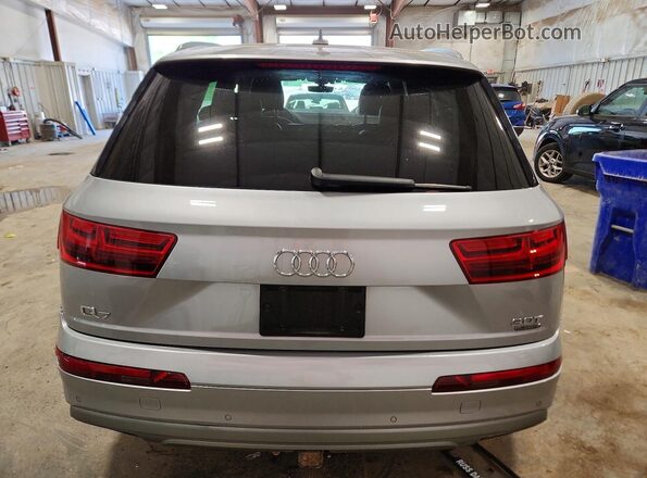 WA1VAAF75JD018074 2018 AUDI Q7 Gray Հետևի տեսք