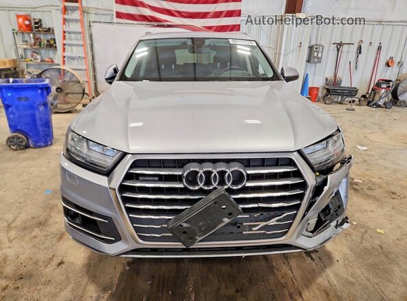 WA1VAAF75JD018074 2018 AUDI Q7 Gray Դիմացի տեսք