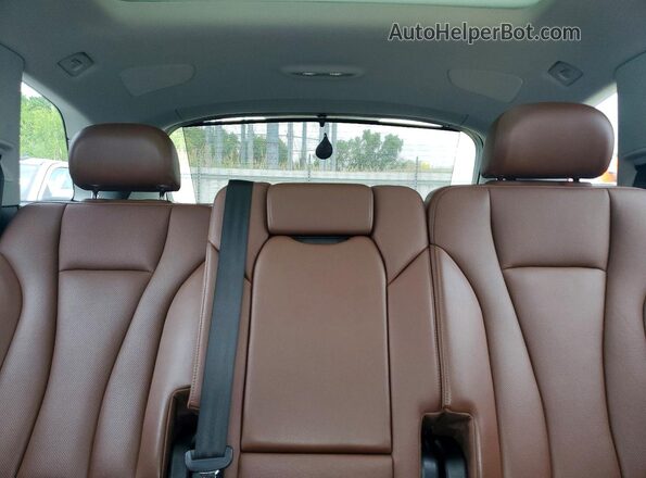 WA1VAAF75JD041628 2018 AUDI Q7 Black Հետևի նստատեղերի տեսք