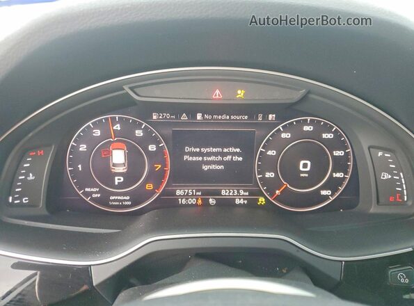 WA1VAAF75JD052385 2018 AUDI Q7 White ხელსაწყოთა პანელის ხედი