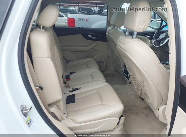 WA1VAAF75KD008680 2019 AUDI Q7 White Vista de la etiqueta del VIN