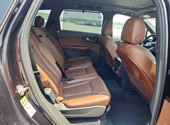 WA1VAAF76HD057153 2017 AUDI Q7 Black Vista de los asientos traseros