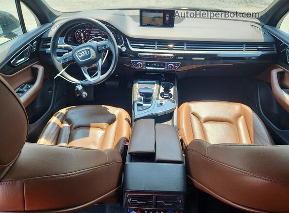WA1VAAF76HD057153 2017 AUDI Q7 Black Vista del salpicadero