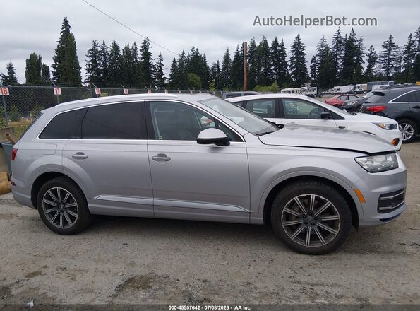 WA1VAAF76JD000800 2018 AUDI Q7 Серебряный Вид задней части салона