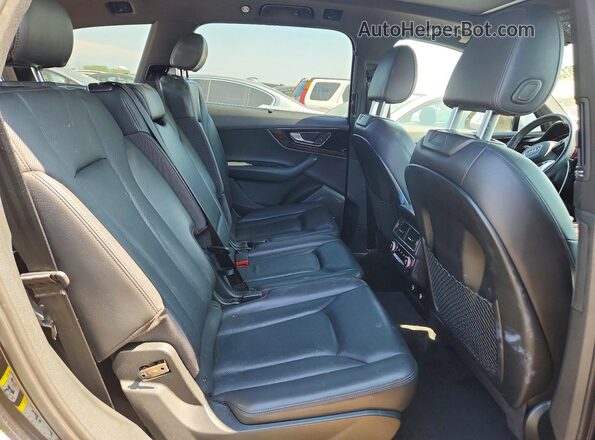 WA1VAAF76JD020819 2018 AUDI Q7 Black უკანა სავარძლების ხედი