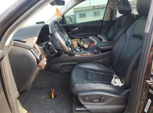 WA1VAAF77JD007268 2018 AUDI Q7 Black Front interior view