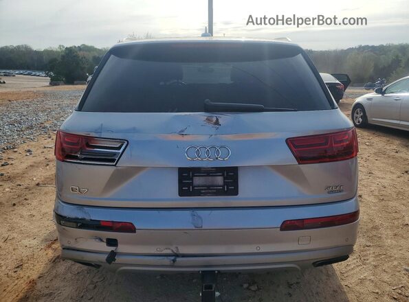 WA1VAAF77JD043221 2018 AUDI Q7 Silver უკანა ხედი
