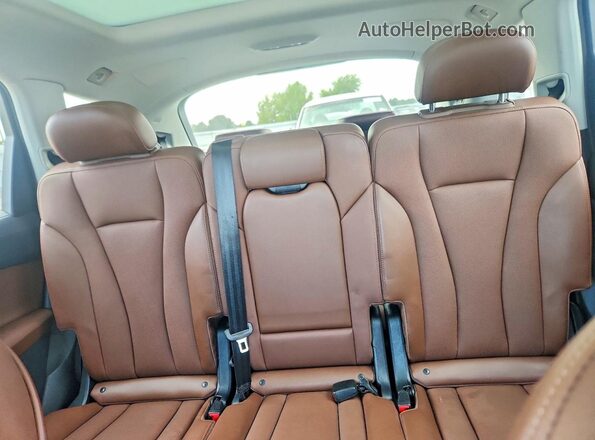 WA1VAAF78KD018880 2019 AUDI Q7 White უკანა სავარძლების ხედი