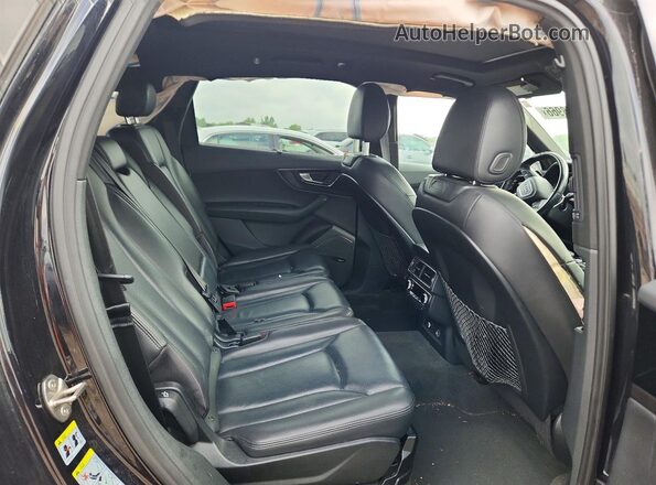 WA1VAAF78KD035775 2019 AUDI Q7 Black Vista de los asientos traseros