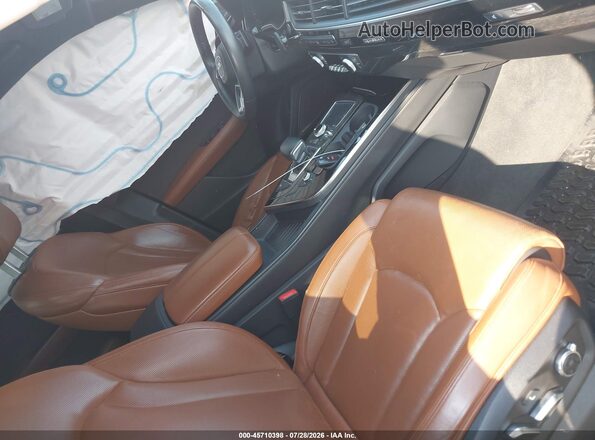 WA1VAAF79HD056935 2017 AUDI Q7 White Front interior view