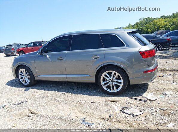 WA1VAAF7XHD005783 2017 AUDI Q7 Silver უკანა სალონის ხედი