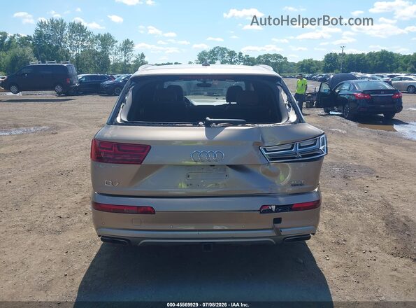WA1VAAF7XJD009791 2018 AUDI Q7 Beige 