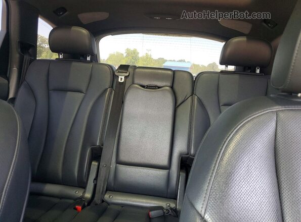 WA1VAAF7XJD048199 2018 AUDI Q7 Black Вид задніх сидінь