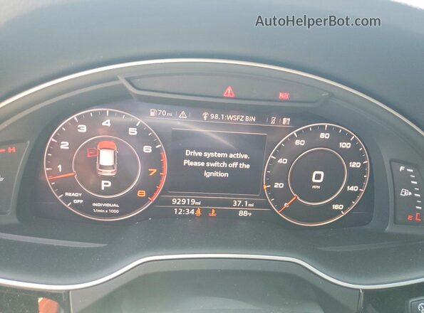 WA1VAAF7XJD048199 2018 AUDI Q7 Black Вид щитка приладів
