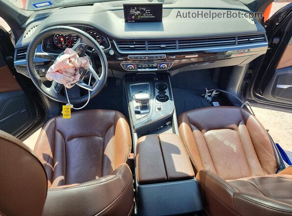 WA1VAAF7XJD055153 2018 AUDI Q7 Black Widok zestawu wskaźników