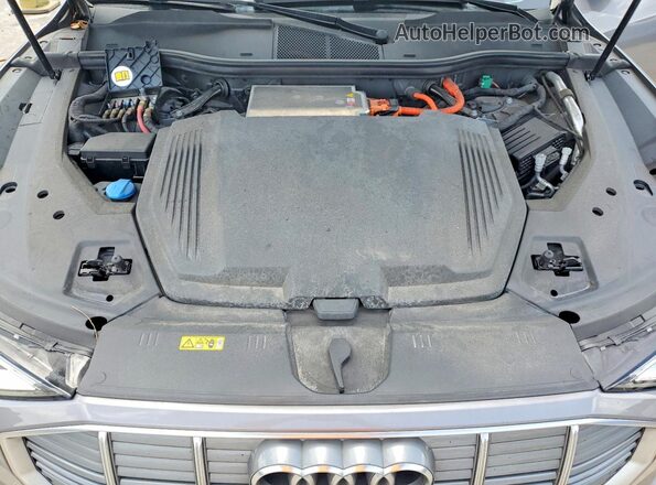 WA1VAAGE5KB011183 2019 AUDI E-TRON Gray Շարժիչի բաժամունքի տեսք