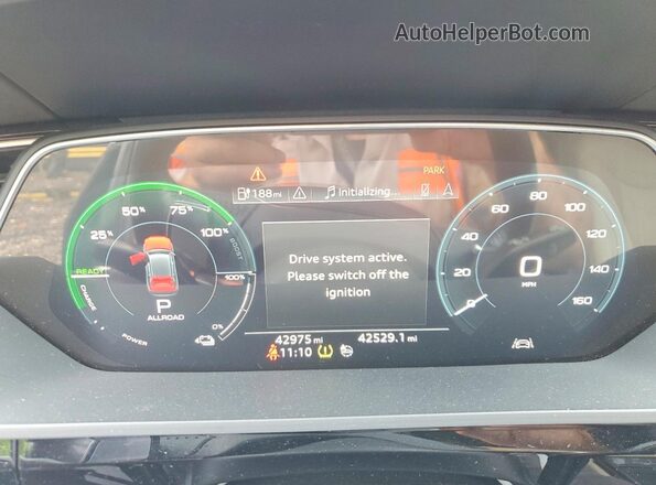 WA1VAAGE8KB011341 2019 AUDI E-TRON Серый Вид щитка приборов