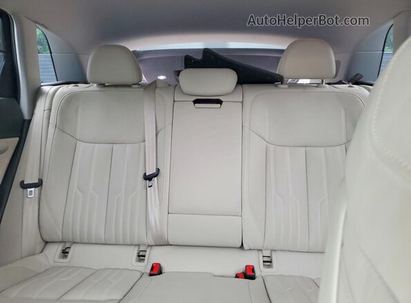WA1VAAGE8KB011341 2019 AUDI E-TRON Серый Вид задних сидений