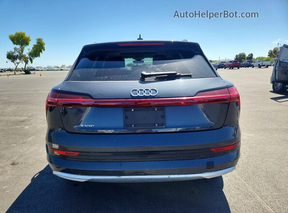 WA1VAAGE9KB011333 2019 AUDI E-TRON Black Вид ззаду