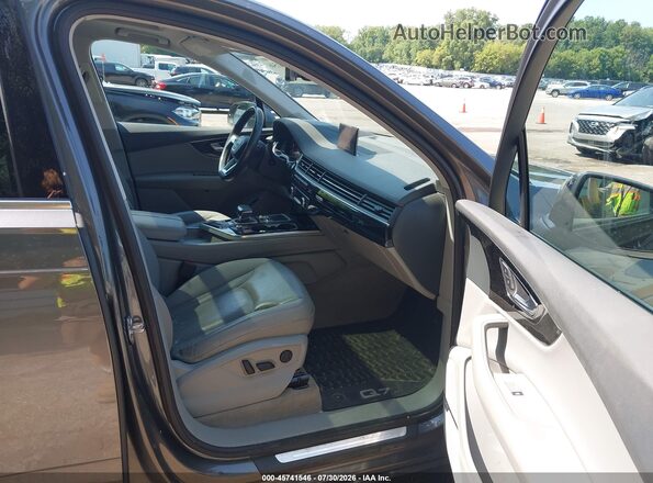 WA1VABF78KD038231 2019 AUDI Q7 Gray Widok wnętrza z przodu