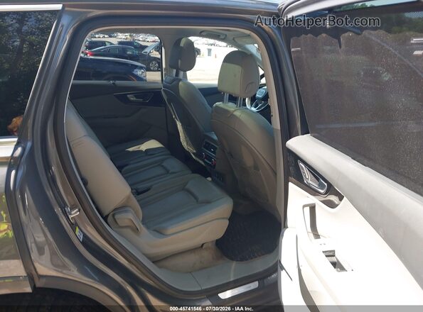 WA1VABF78KD038231 2019 AUDI Q7 Gray Widok naklejki z numerem VIN