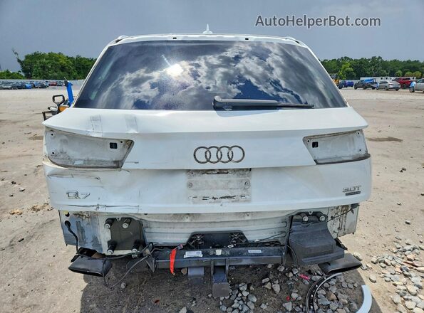 WA1VABF79JD055084 2018 AUDI Q7 White Widok z tyłu
