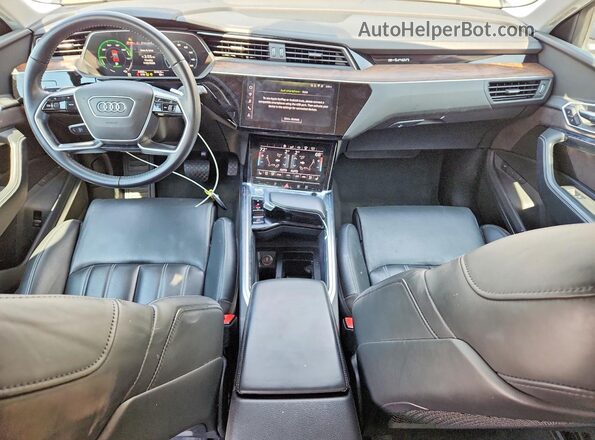 WA1VABGE7KB008940 2019 AUDI E-TRON Silver Dashboard view