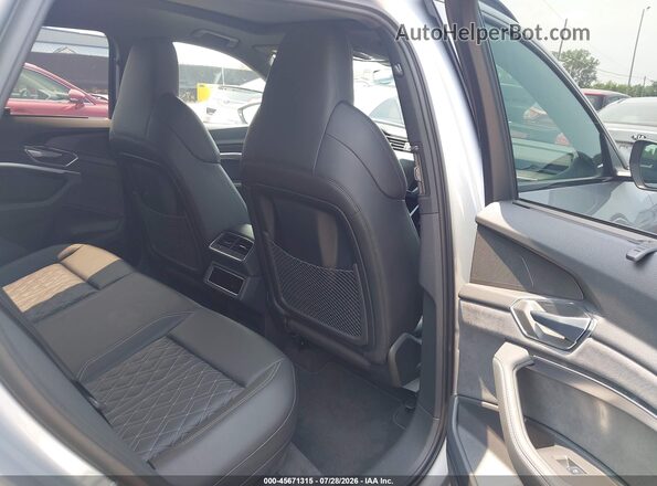 WA1VCBGE2NB035588 2022 AUDI OTHER Gray VIN կոդի պիտակի տեսք