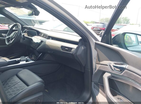 WA1VCBGE2NB035588 2022 AUDI OTHER Gray Սալոնի դիմացի տեսք