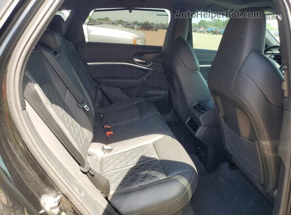 WA1VCBGE3NB039763 2022 AUDI E-TRON Black Вид задньої частини салону