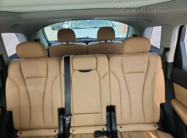 WA1VXAF76MD010651 2021 AUDI Q7 White Вид задніх сидінь