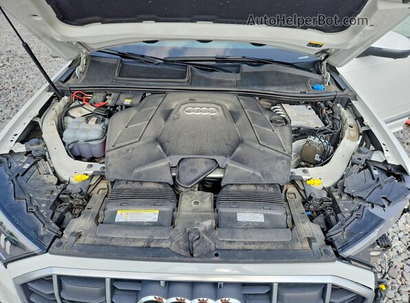 WA1VXAF76MD010651 2021 AUDI Q7 White Вид підкапотного простору