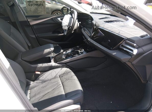 WAU1BCFU2SN058513 2025 AUDI ALL White Սալոնի դիմացի տեսք