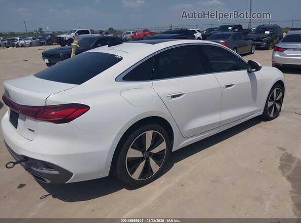 WAU1BCFU7SN043859 2025 AUDI ALL Белый Задняя правая четверть