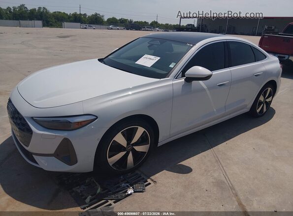 WAU1BCFU7SN043859 2025 AUDI ALL Белый Передняя левая четверть