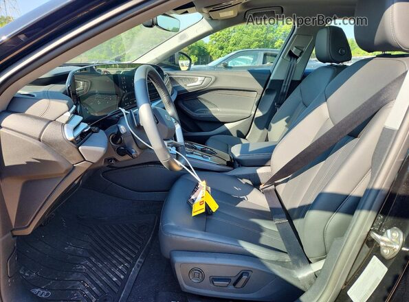 WAU2BCFU4SN088990 2025 AUDI A5 Черный Вид салона спереди