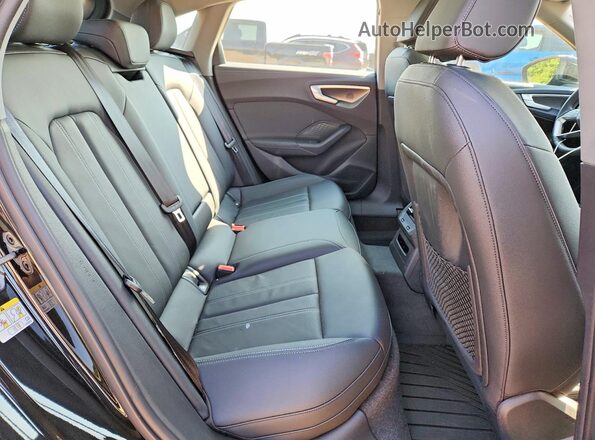 WAU2BCFU4SN088990 2025 AUDI A5 Черный Вид задних сидений