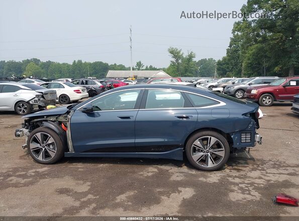 WAU3DAGH1SA019976 2025 AUDI A6 Blue 