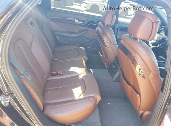 WAU44AFD0HN017897 2017 AUDI A8 Black Widok tylnych siedzeń