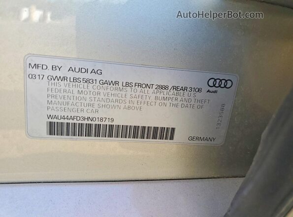 WAU44AFD3HN018719 2017 AUDI A8 Tan Widok komory silnika