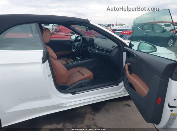 WAU4AGF53RN008715 2024 AUDI OTHER White Widok wnętrza z przodu