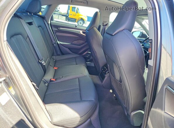 WAU55CFN9TN033661 2026 AUDI A6 Gray Вид задніх сидінь