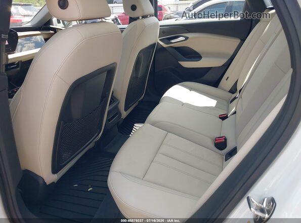 WAU7CAGH8SA020854 2025 AUDI A6 White Vista de la etiqueta del VIN