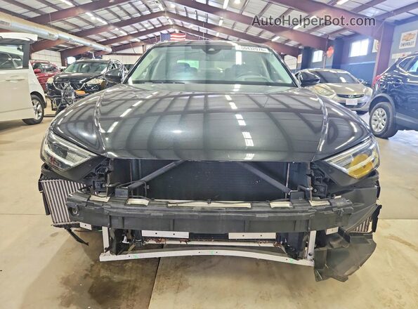 WAU8DAF85KN013825 2019 AUDI A8 Black Vista frontal
