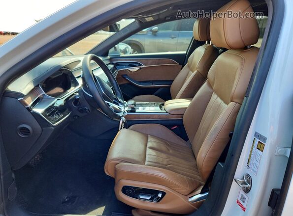 WAU8DAF89KN013116 2019 AUDI A8 White Вид салону спереду