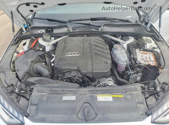WAUAAAF45RN015379 2024 AUDI A4 White Vista interior trasera