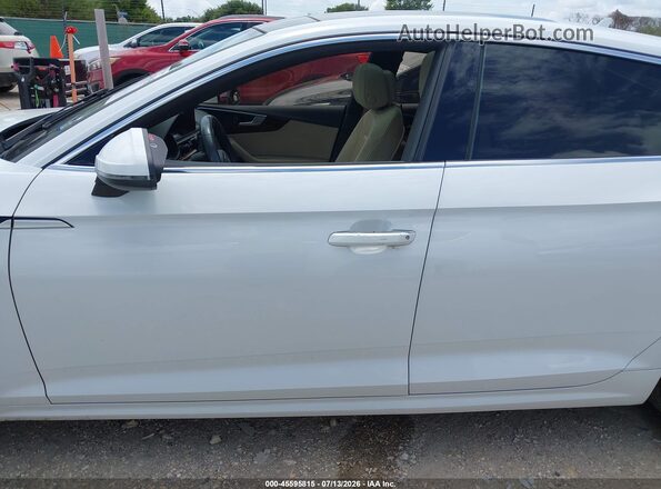 WAUANCF59KA059374 2019 AUDI A5 White Vista interior de 360 grados