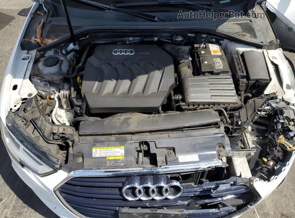 WAUAUGFF0K1012124 2019 AUDI A3 White Вид задньої частини салону